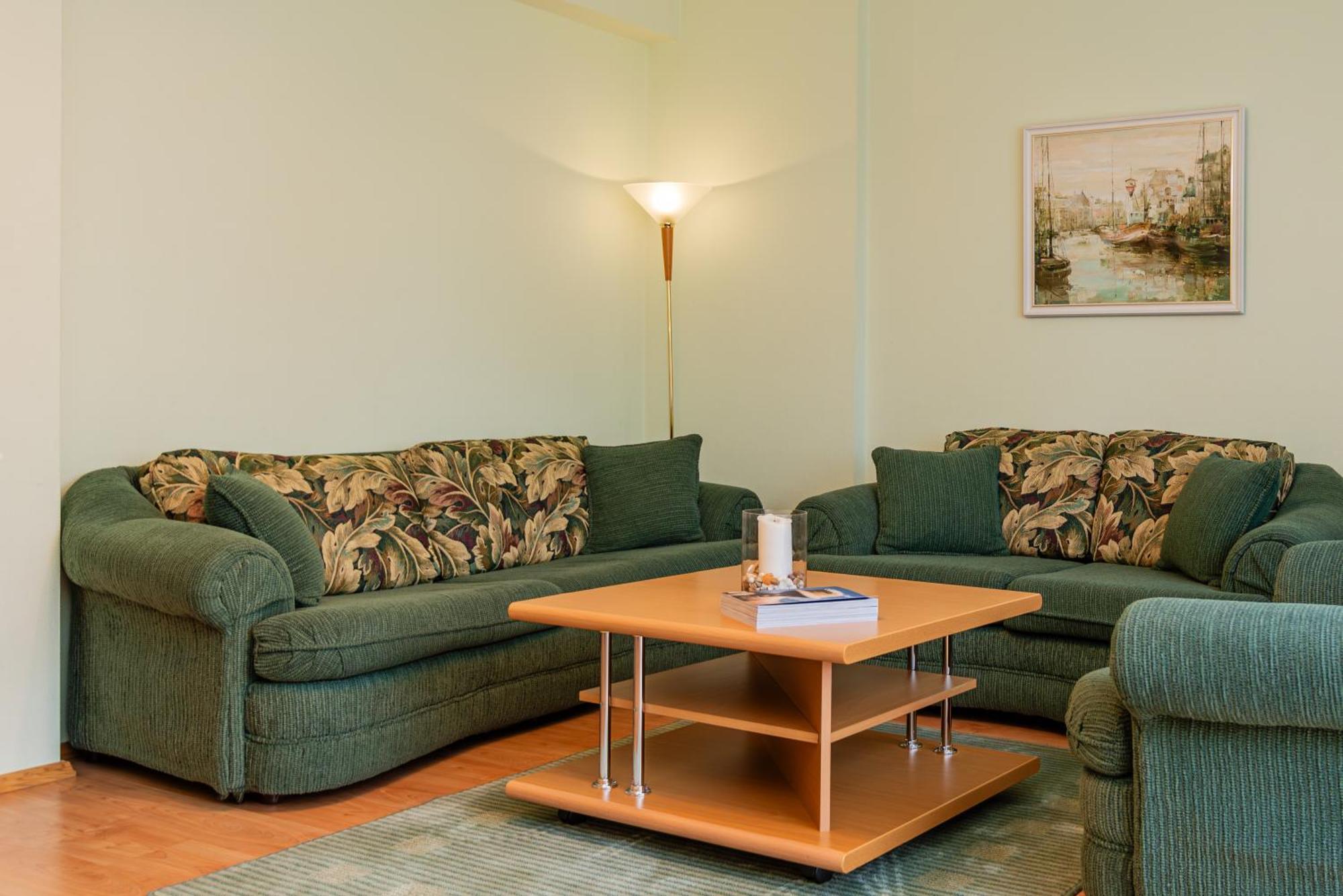 Family Inn Cottage With Terrace Palanga Bagian luar foto