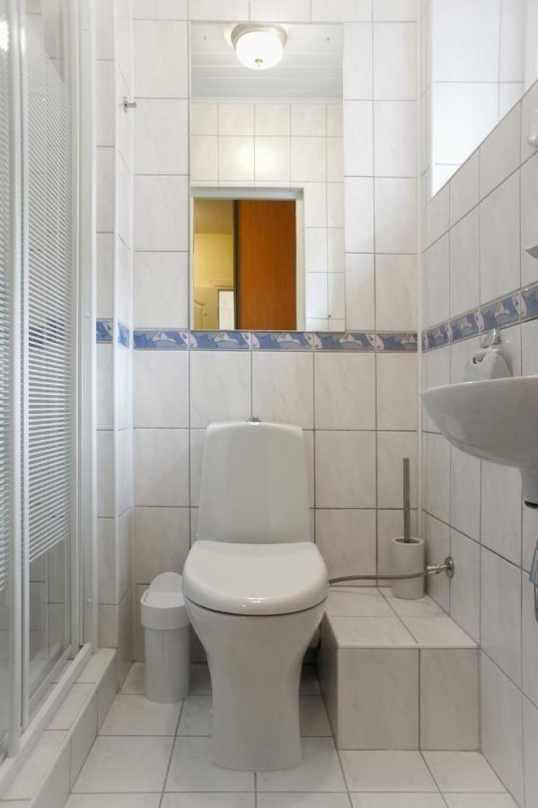 Family Inn Cottage With Terrace Palanga Bagian luar foto